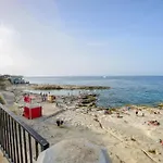 Luxury With Sea Views-apt14 *