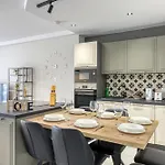 Luxury With Sea Views-apt14 公寓