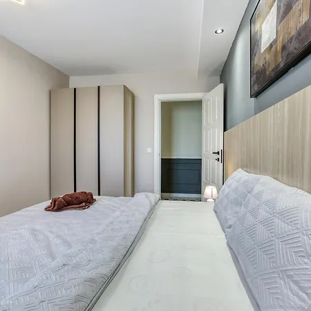 Stylish 3br Luxury In Sliema-14 * Sliema