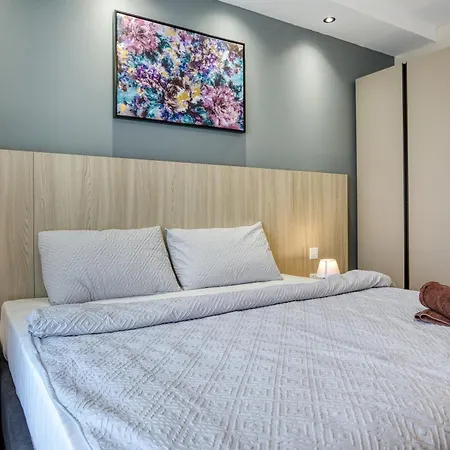 Luxury With Sea Views-apt14 Апартаменты *