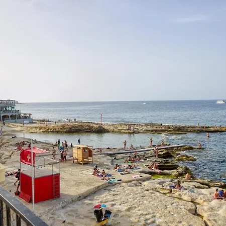 Luxury With Sea Views-apt14 *